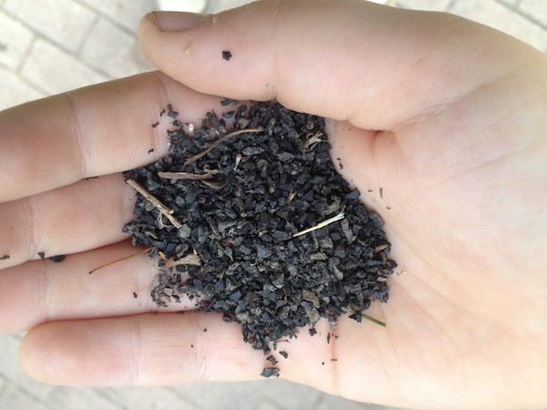 caucho césped artificial